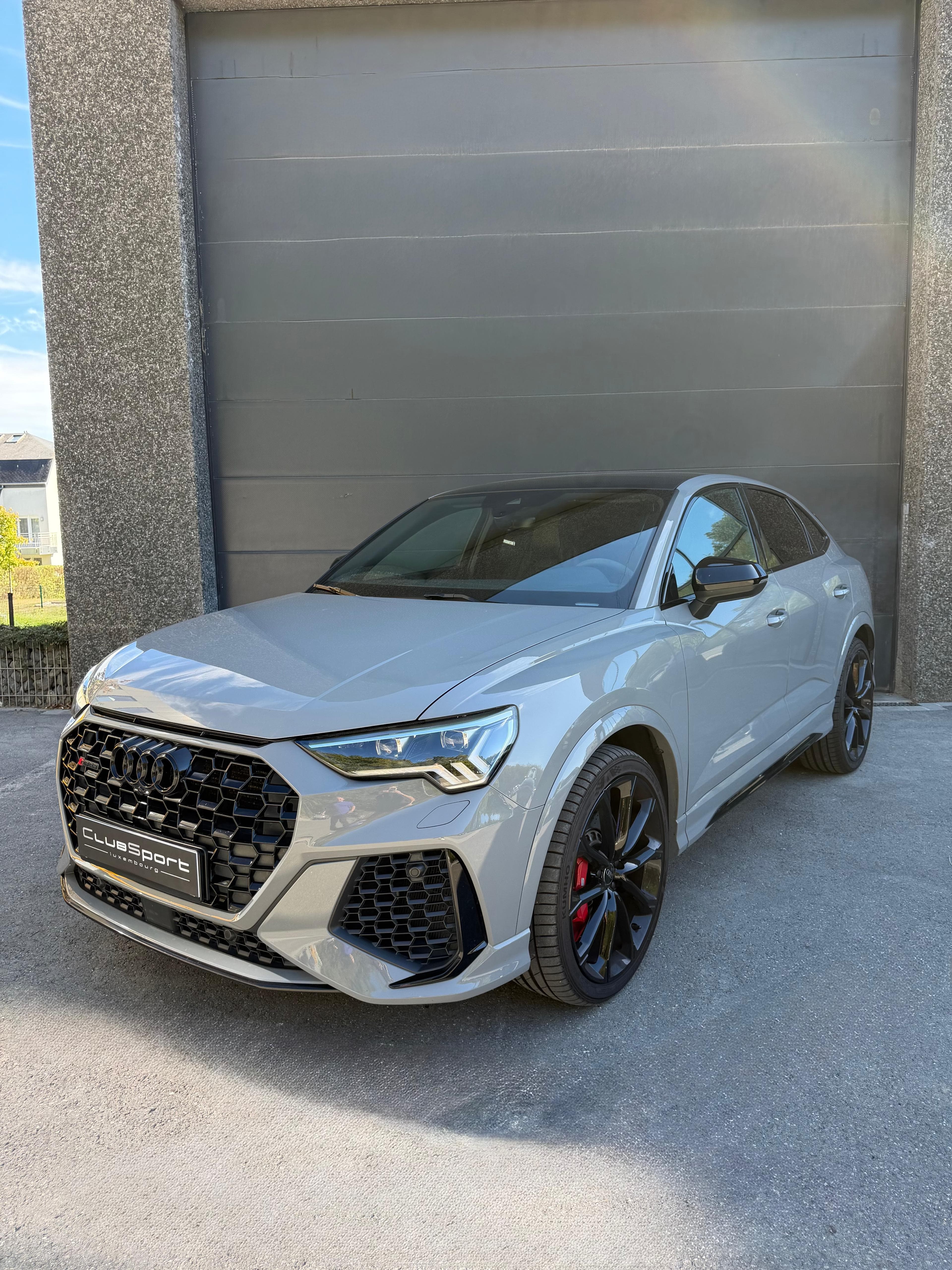 AUDI RSQ3 Sportback
